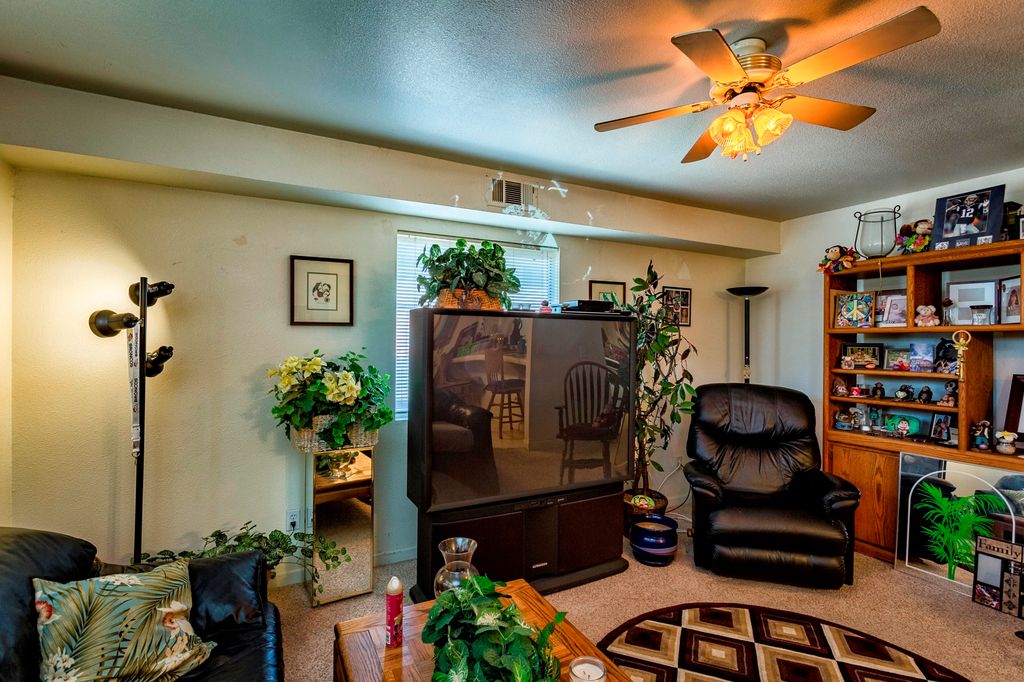 1541 Bruce Dr, Anderson, CA 96007