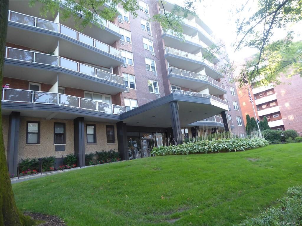 360 Westchester Avenue UNIT 422, Pt Chester, NY 10573 MLS H6243304