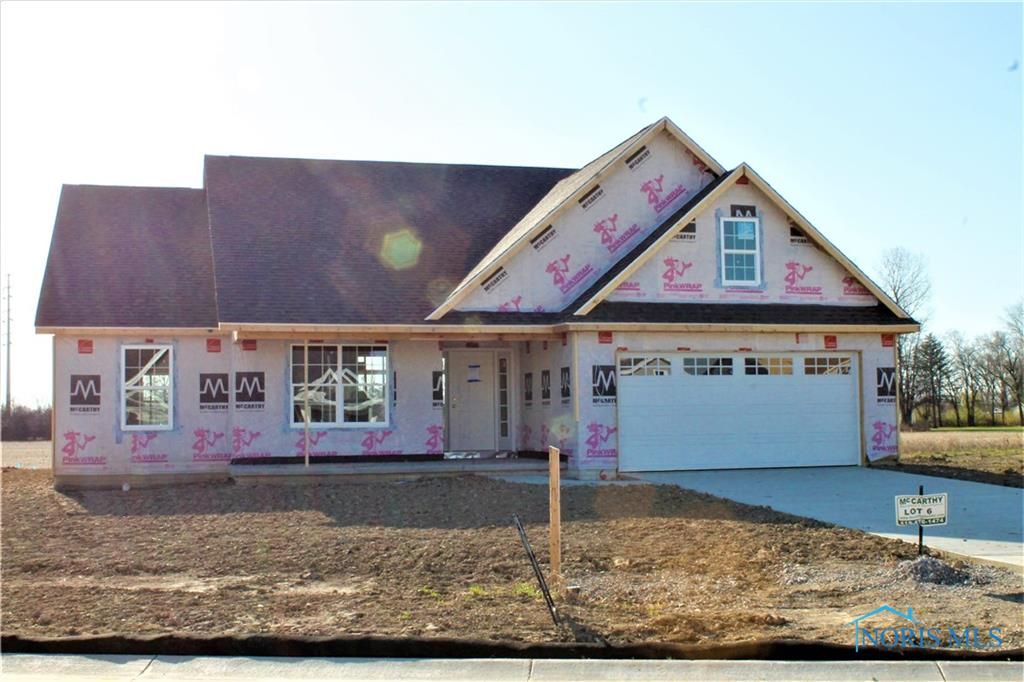7937 Sonoma Dr #6, Monclova, OH 43542