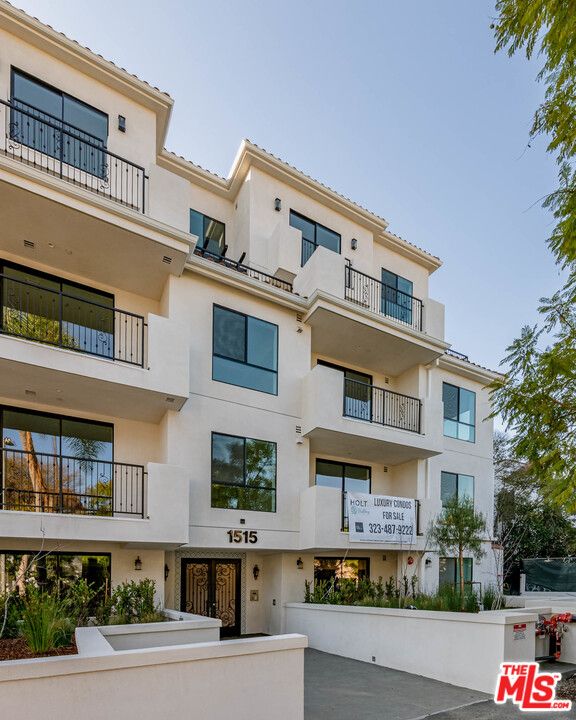 1515 S Holt Ave #404, Los Angeles, CA 90035