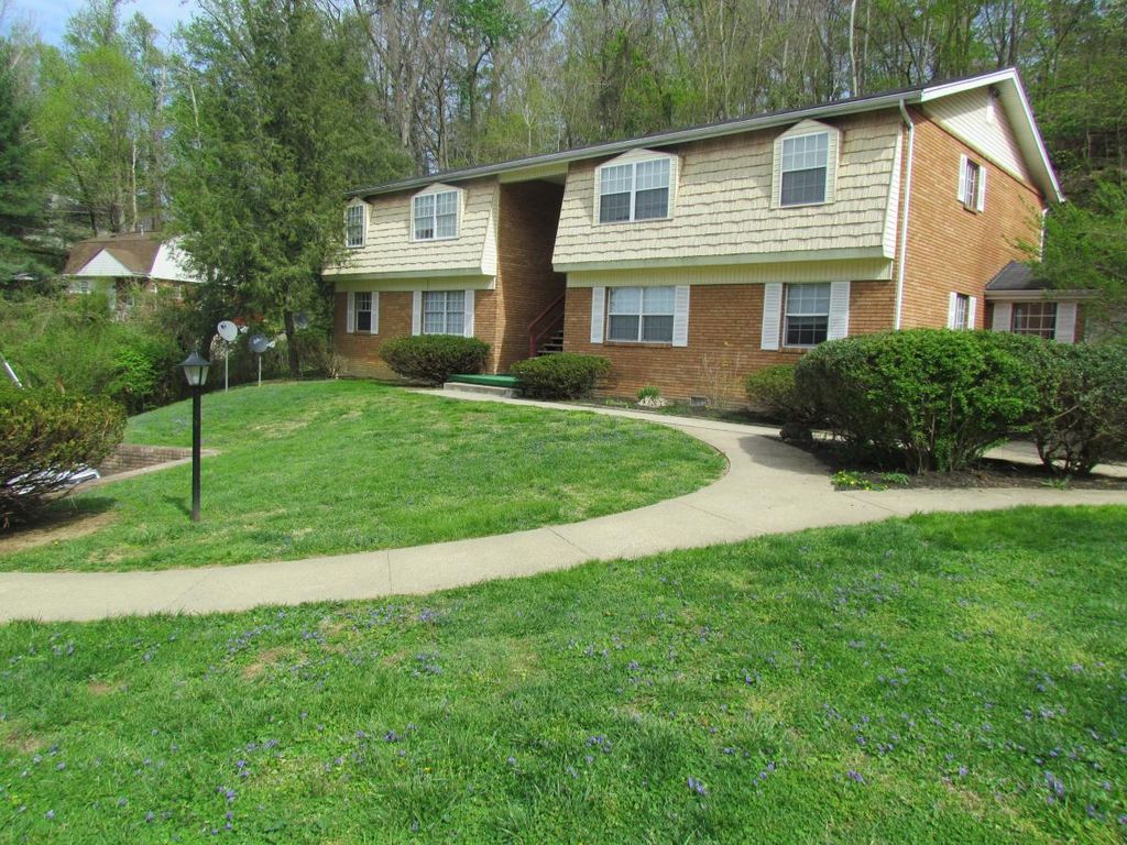 1181 S  Jefferson Dr   #5, Huntington, WV 25701