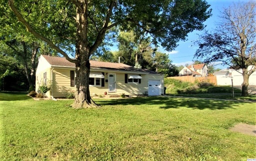 1705 Washington St, Quincy, IL 62301