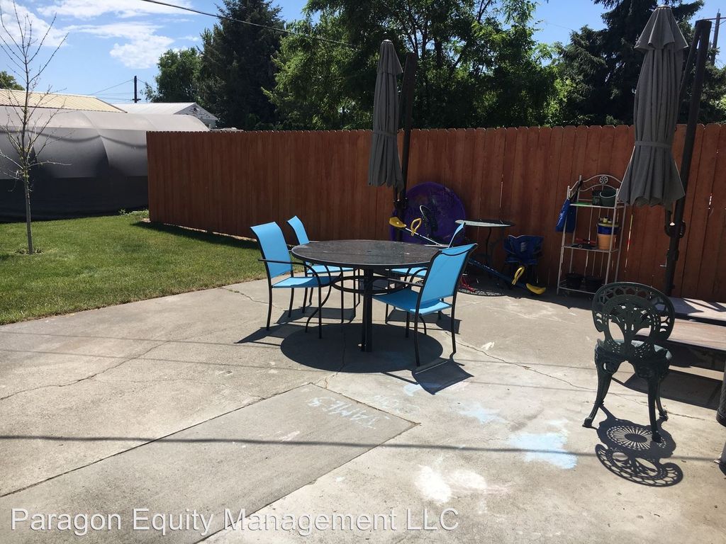 410 Barth Ave, Richland, WA 99352