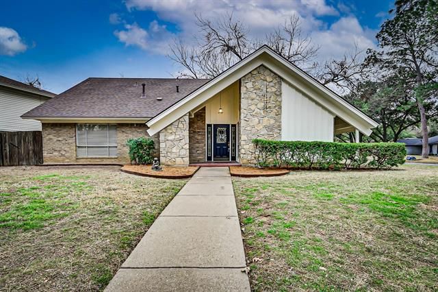 2308 Lakeside Dr, Arlington, TX 76013