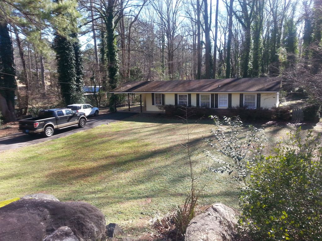 298 Janice Dr, Athens, GA 30606
