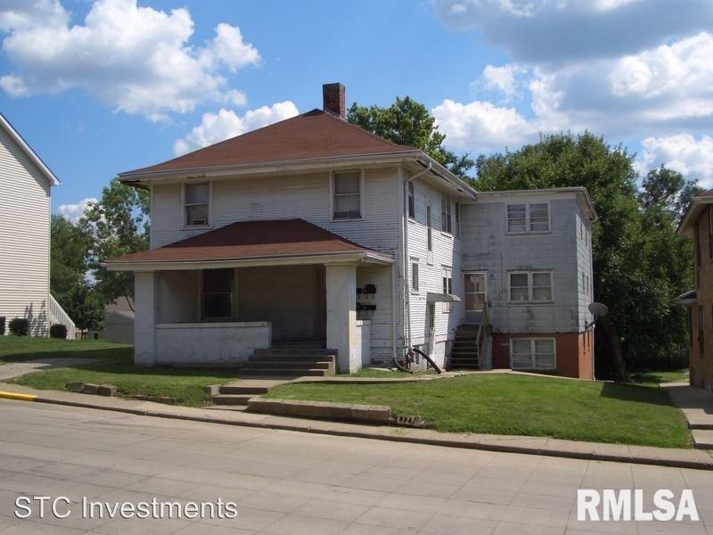 427 W Adams St, Macomb, IL 61455