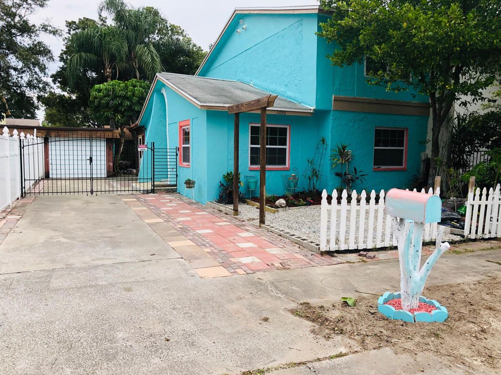 2086 San Sebastian Way N, Clearwater, FL 33763