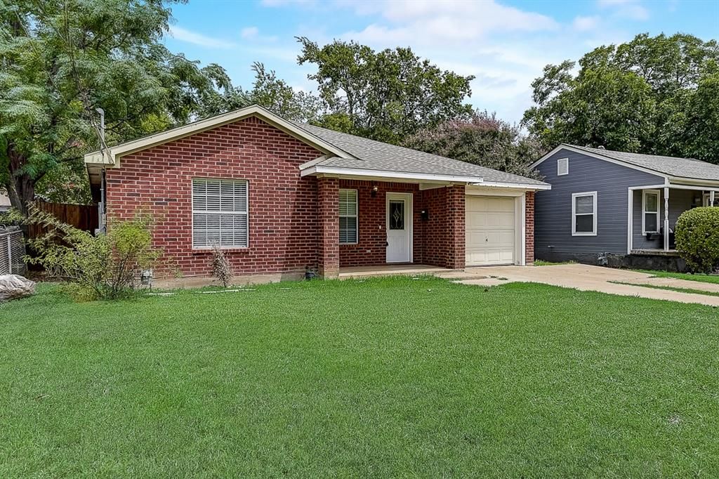 6636 Lockheed Ave, Dallas, TX 75209