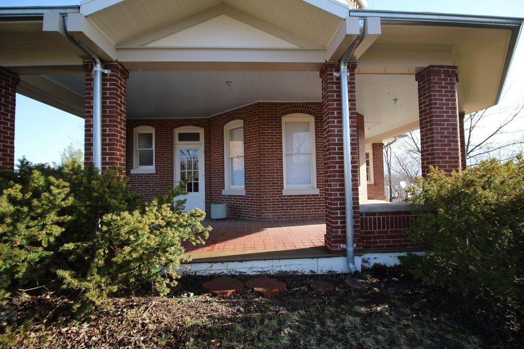 111 Wall St, New Haven, MO 63068 Trulia