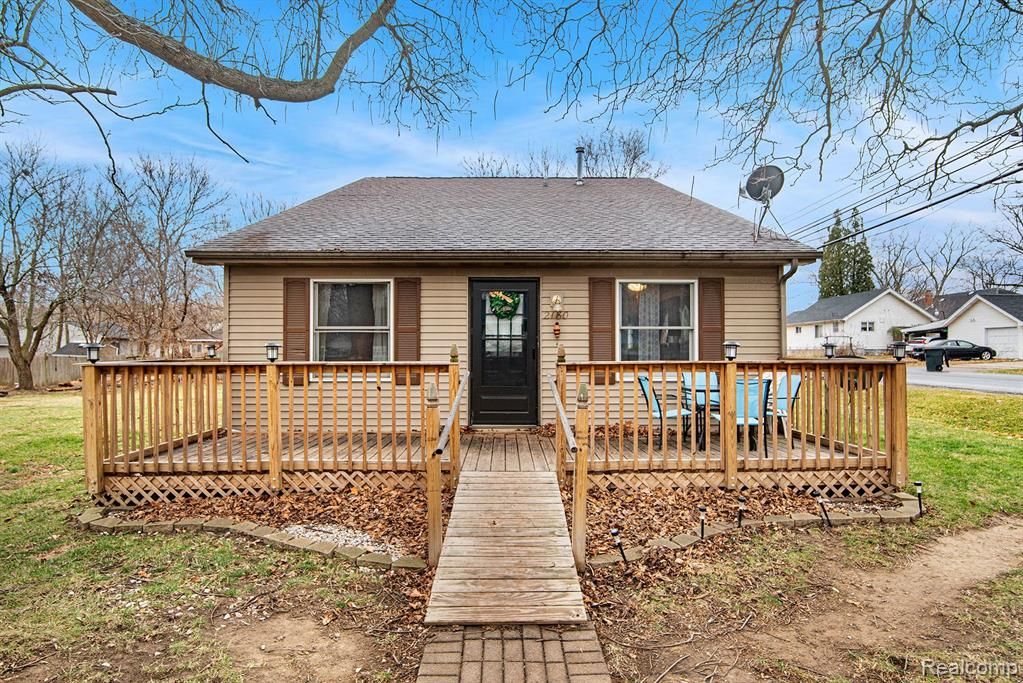 2180 E Bergin Ave, Burton, MI 48529 Trulia