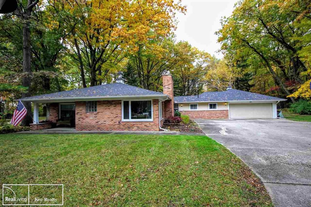 5069 24th Ave, Fort Gratiot, MI 48059 Trulia