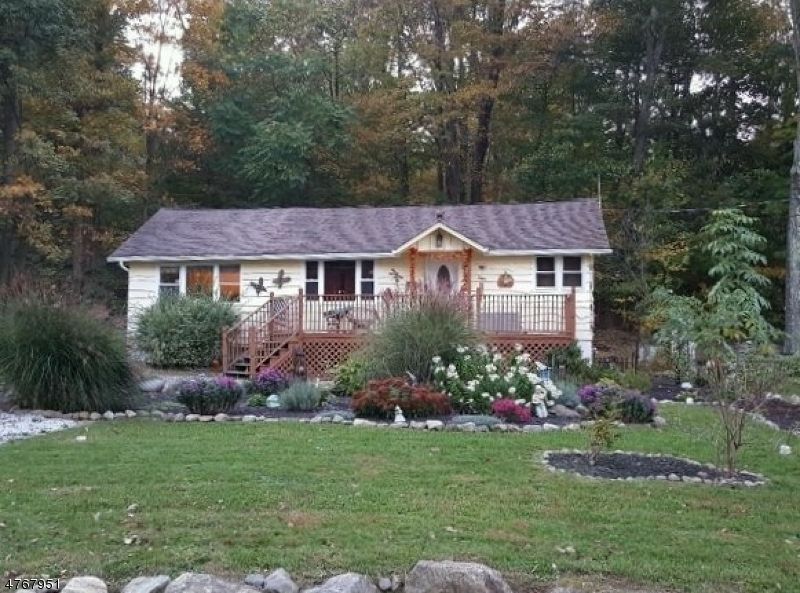8 rainbow trail highland lakes nj