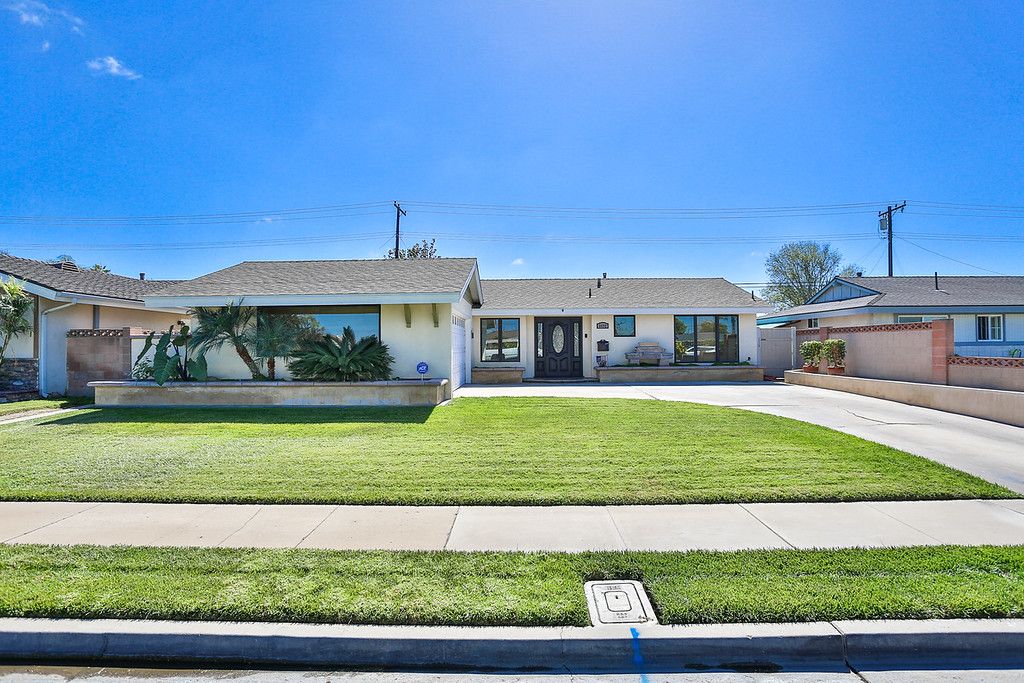 6692 Chapman Ave, Garden Grove, CA 3 Bed, 3 Bath Single 6692 Chapman Ave, Garden Grove, CA 3 Bed, 3 Bath Single