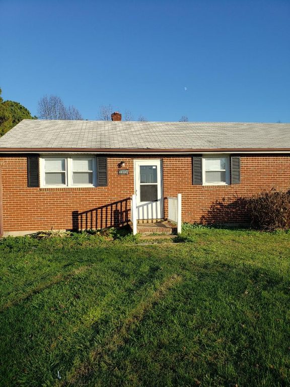 1954 Capeway Rd, Powhatan, VA 2 Bed, 1 Bath SingleFamily Home 8