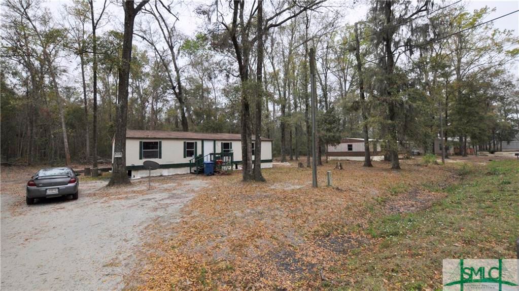 208 Cc Jones St, Midway, GA 31320