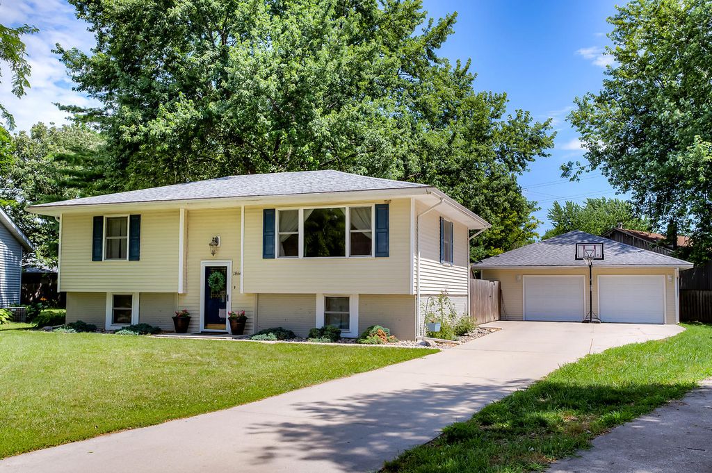 1866 9th Street Pl, Nevada, IA 50201 Trulia