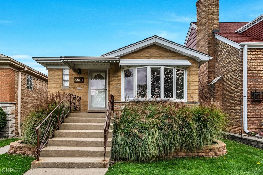5407 N Neva Ave, Chicago, IL 60656