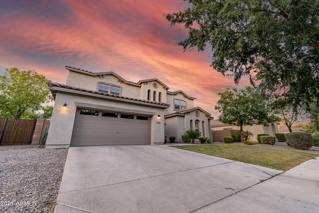 2740 E Courtney St, Gilbert, AZ 85298