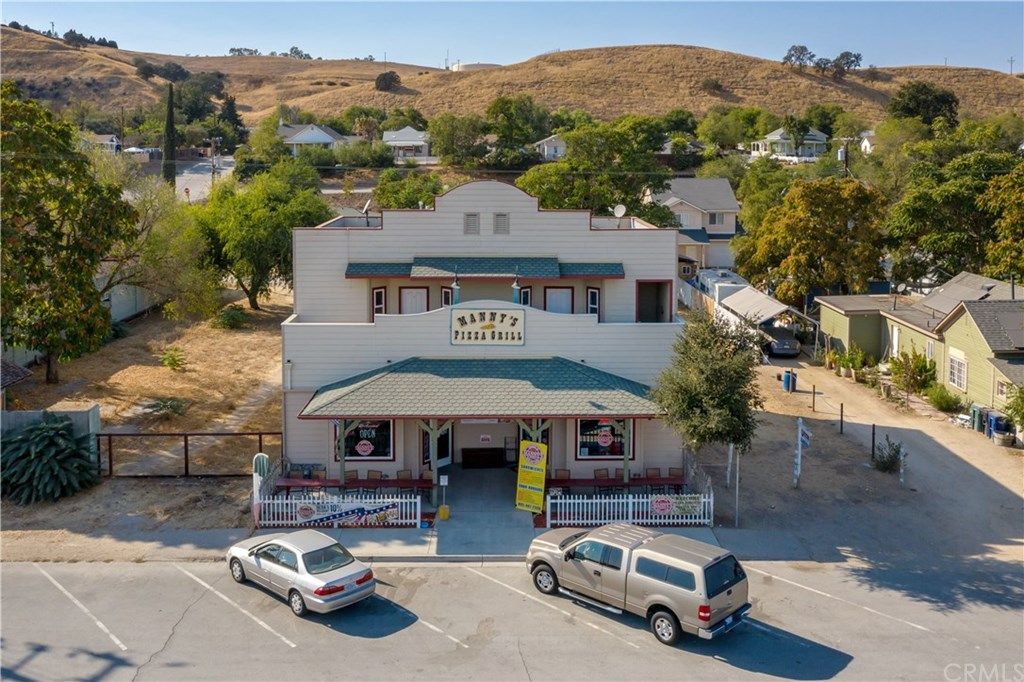 1425 Mission St, San Miguel, CA 93451