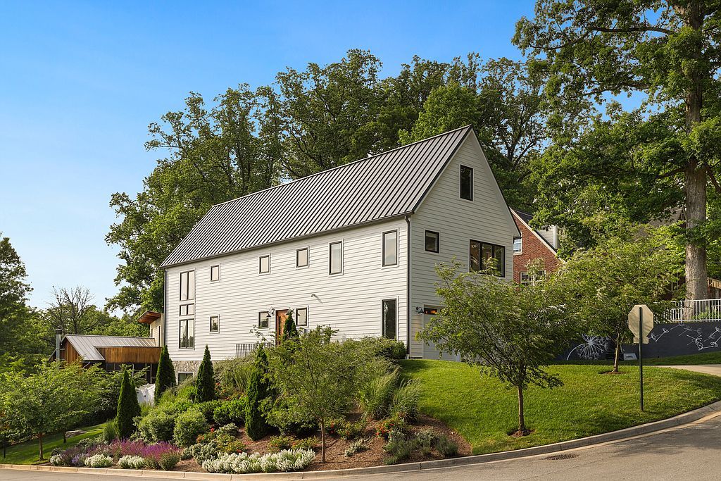 10200 Frederick Ave, Kensington, MD 20895