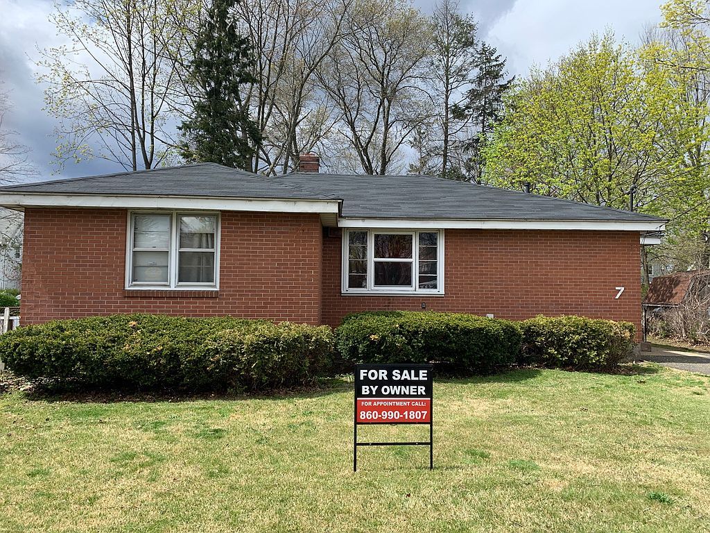 7 Westbrook St, East Hartford, CT 06108