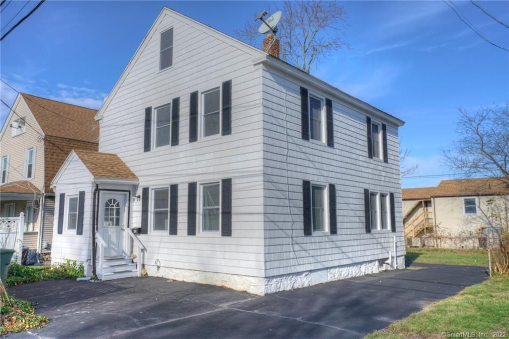 60 George Ave, Groton, CT 06340