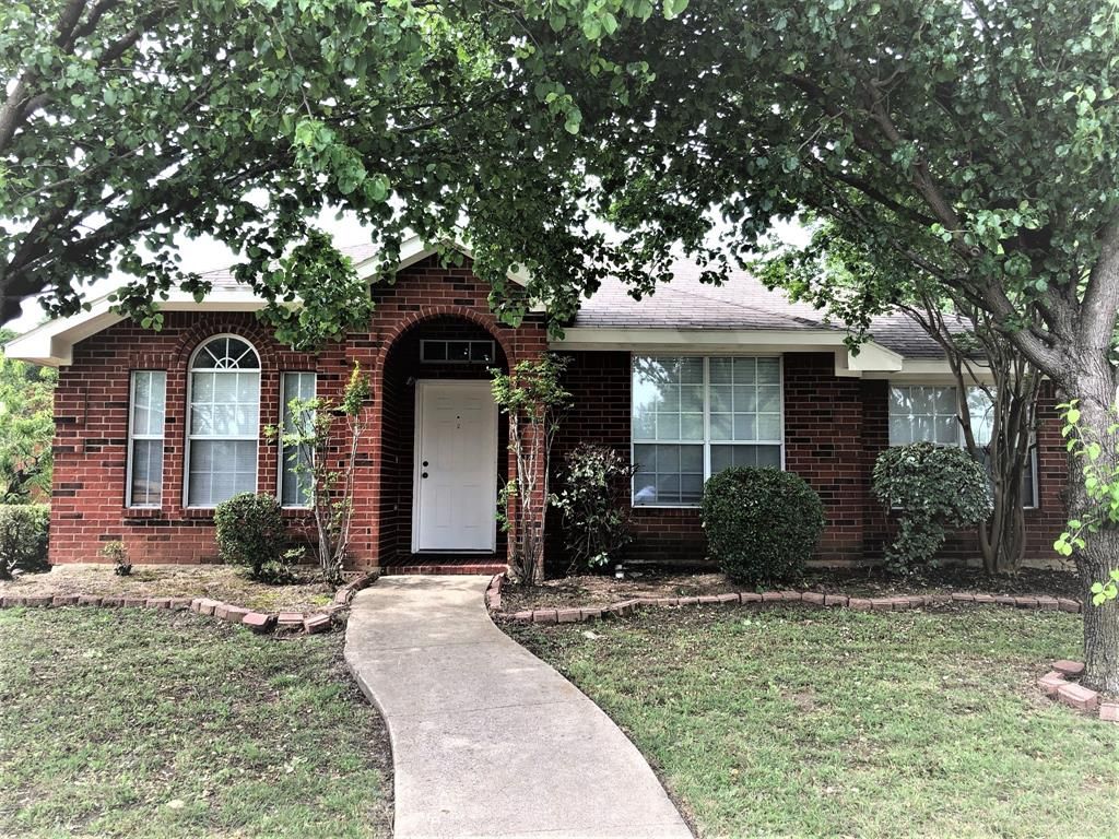 4301 Crystal Ln, Garland, TX 75043