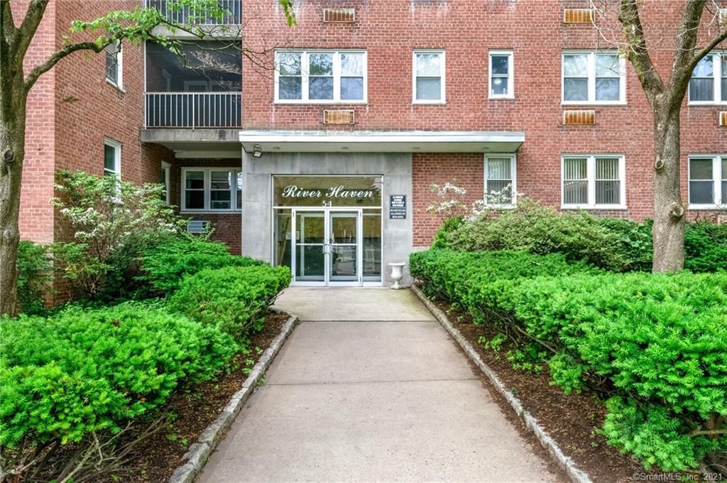 54 W North St #218, Stamford, CT 06902