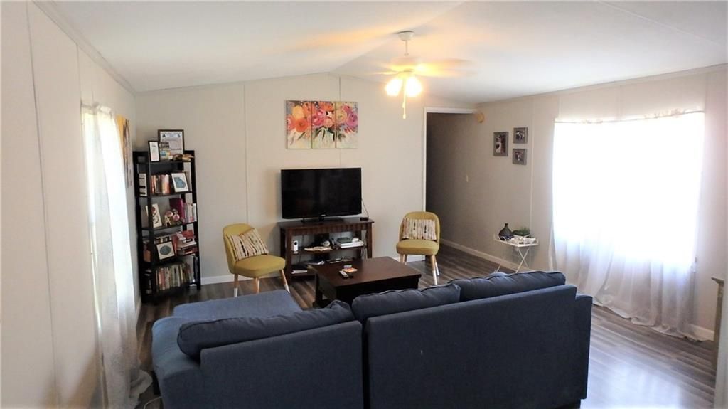 368 Pine Dr, Woodbine, GA 31569