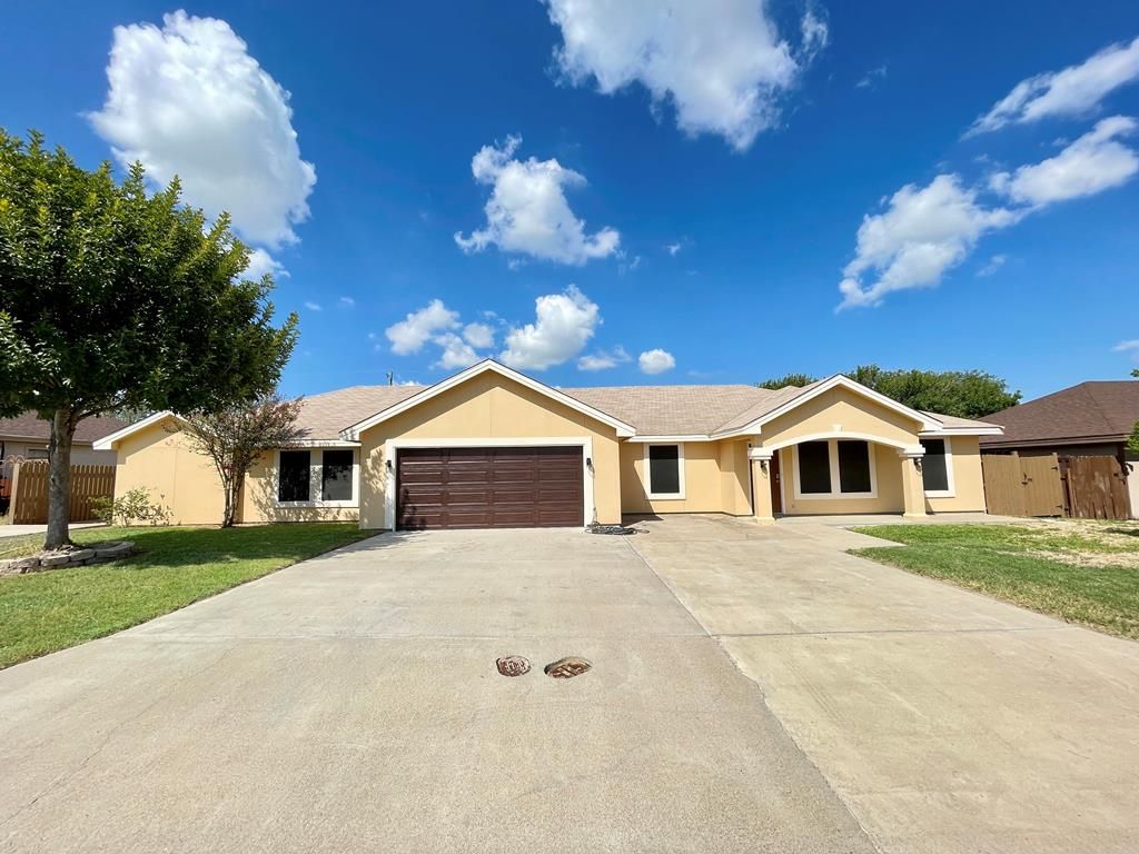 2198 Cantera Cir, Eagle Pass, TX 78852 MLS 77679 Trulia