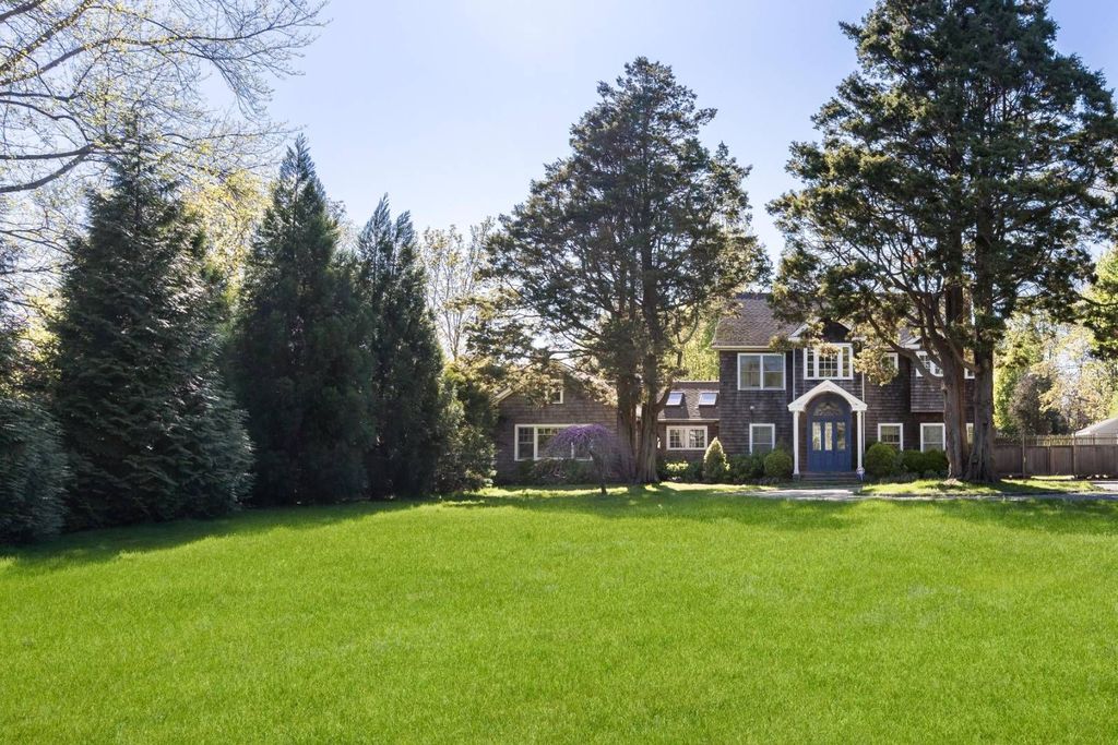 9 Three Mile Harbor Rd, East Hampton, NY 11937