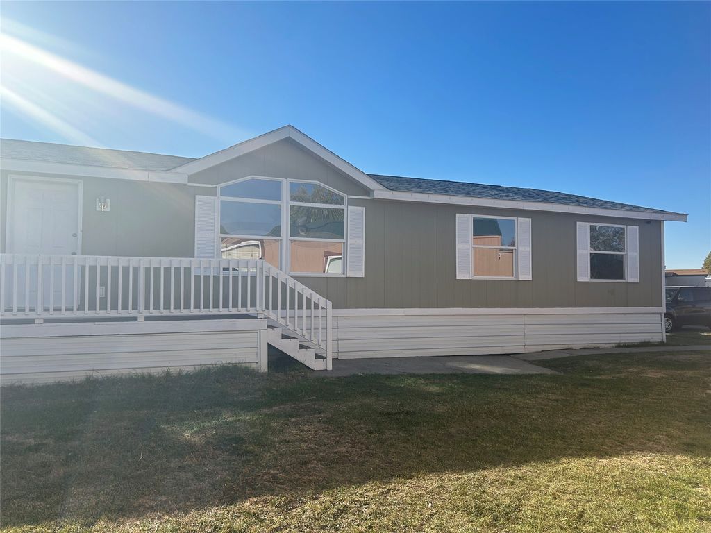 3805 7th St NE #144, Great Falls, MT 59404