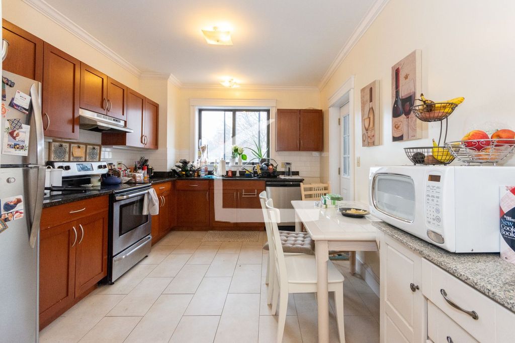 25 Glenville Ave #5, Allston, MA 02134