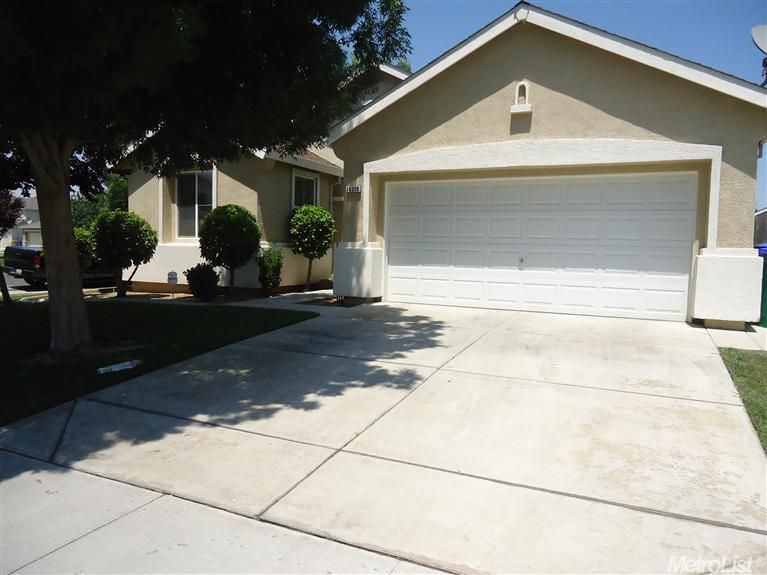 16310 Gable Ct, Delhi, CA 95315