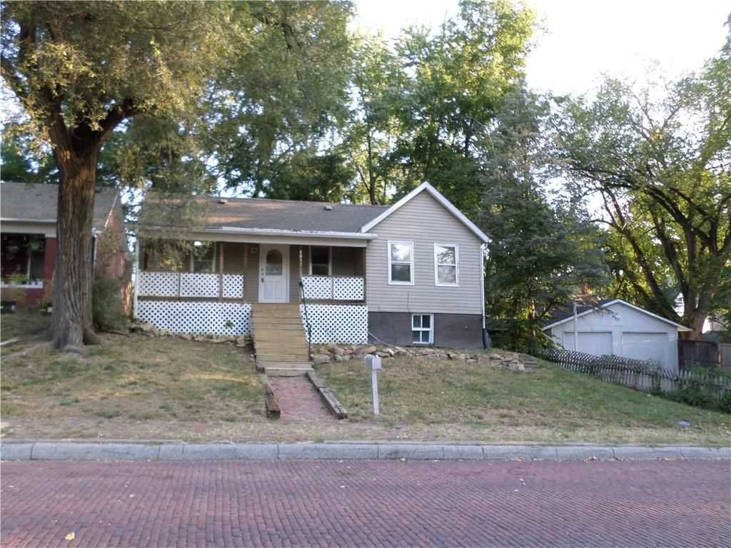 1013 Kearney St, Atchison, KS 66002 Trulia