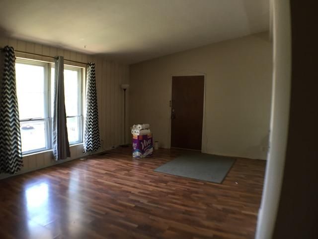 10469 Briarbend Dr, Saint Louis, MO 63146