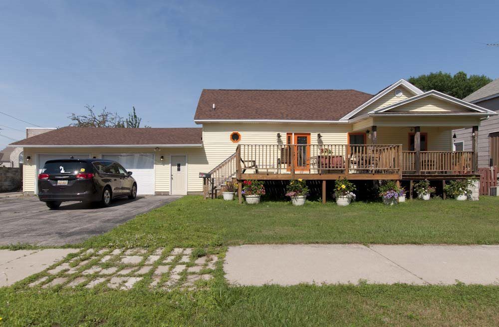 1013 5th St, Menominee, MI 49858 Trulia