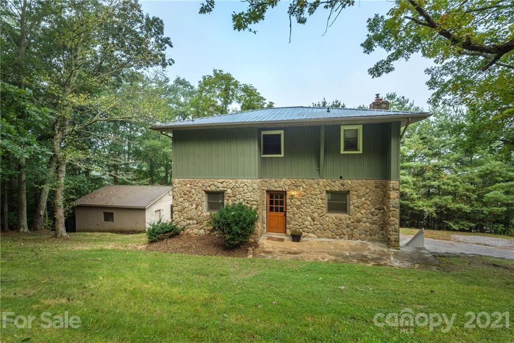 109 Starview Knl, Weaverville, NC 28787