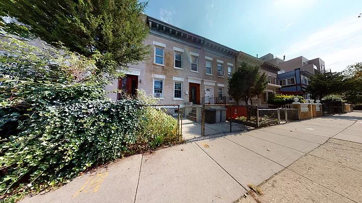 101 Kenilworth Pl, Brooklyn, NY 11210