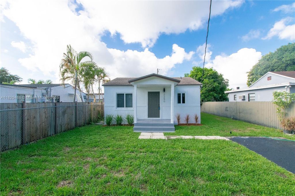 2250 NW 95th Ter, Miami, FL 33147