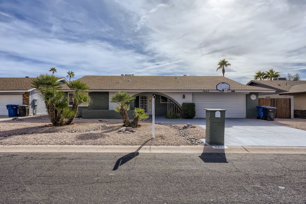 7443 E Ed Rice Ave, Mesa, AZ 85208