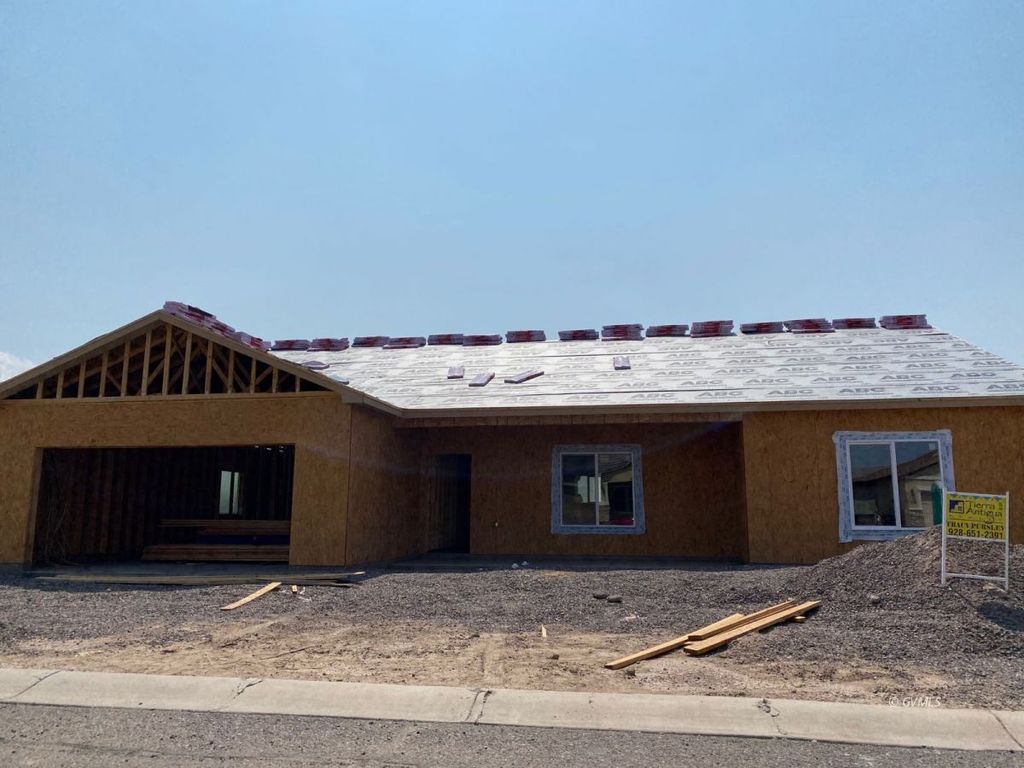 1844 N Eloisa Ln, Thatcher, AZ 85552