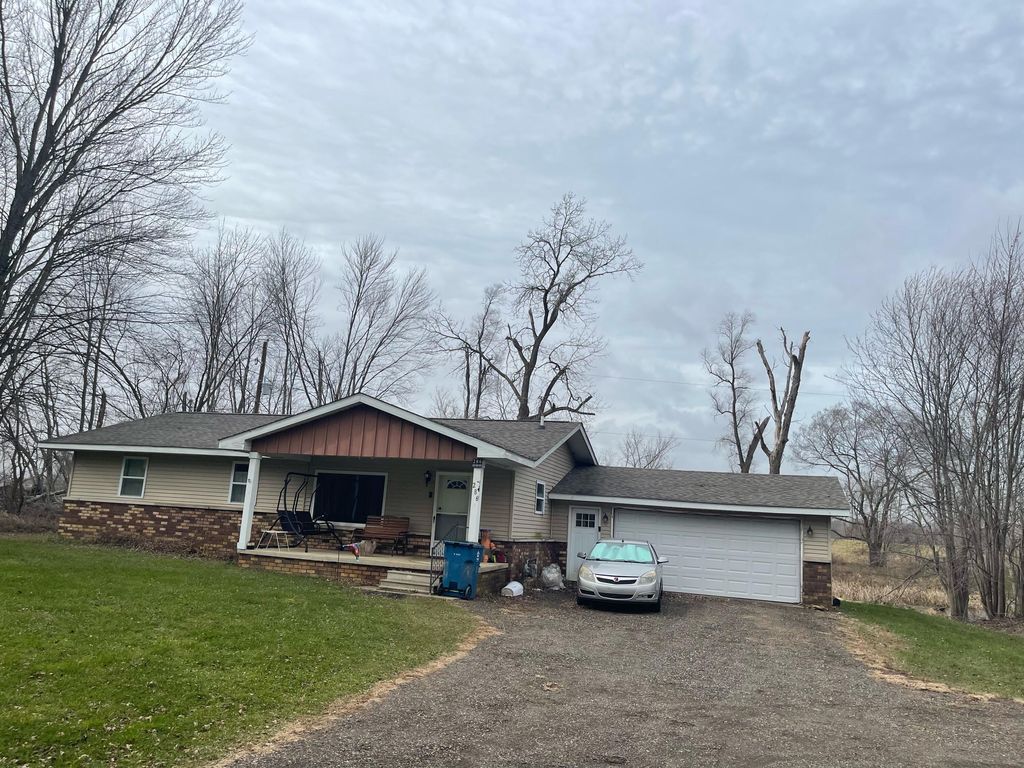 286 S Willowbrook Rd, Coldwater, MI 49036