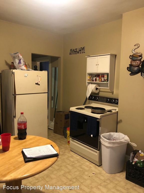 124 E Franklin Ave, Neenah, WI 54956
