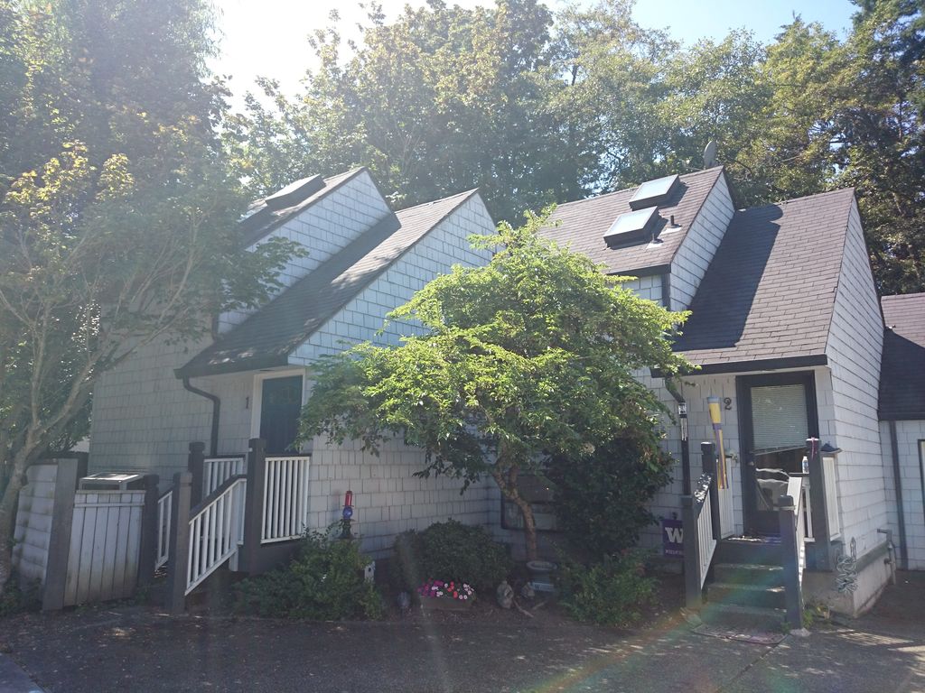 9165 45th Ave SW, Seattle, WA 98136