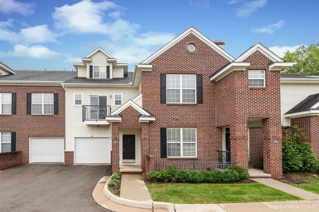 331 Scio Village Ct #287, Ann Arbor, MI 48103