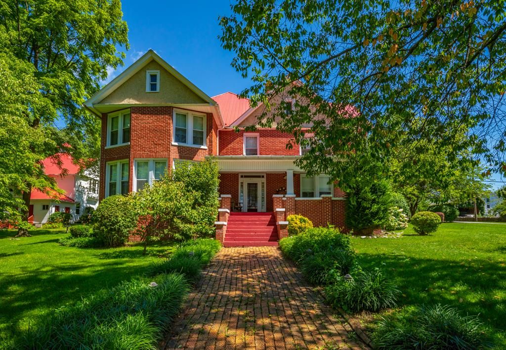 305 Church St, Rural Retreat, VA 24368 Trulia