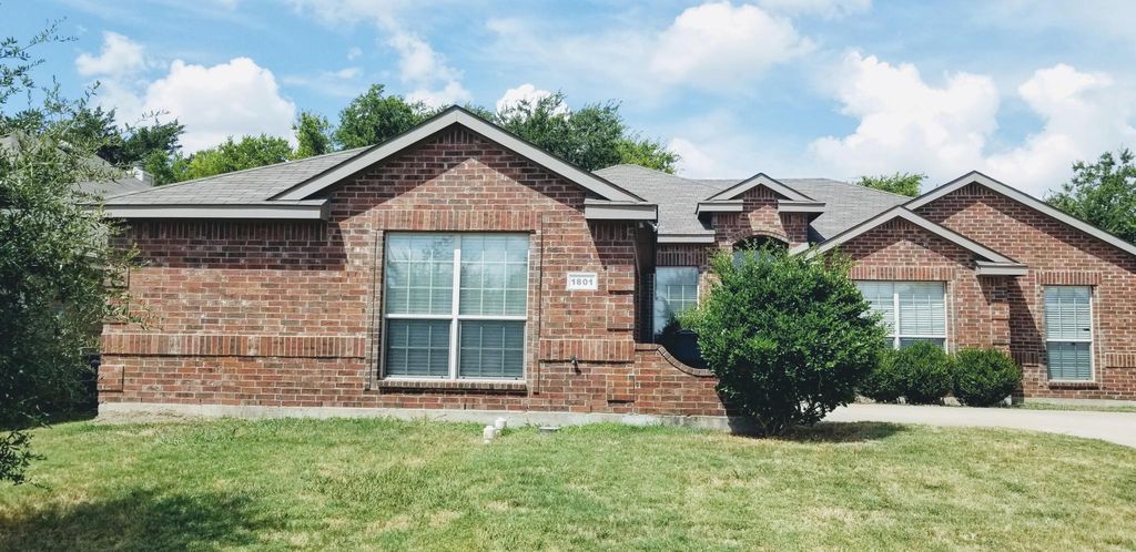 1801 Katrina Ln, Lancaster, TX 75134