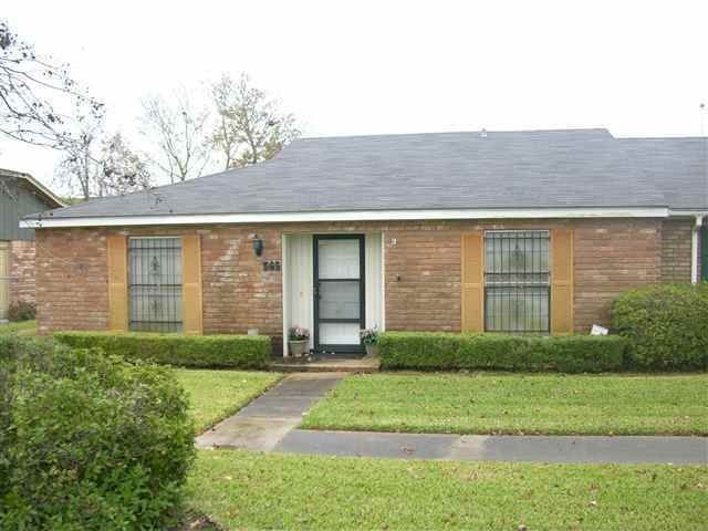 565 Langham Rd, Beaumont, TX 77707
