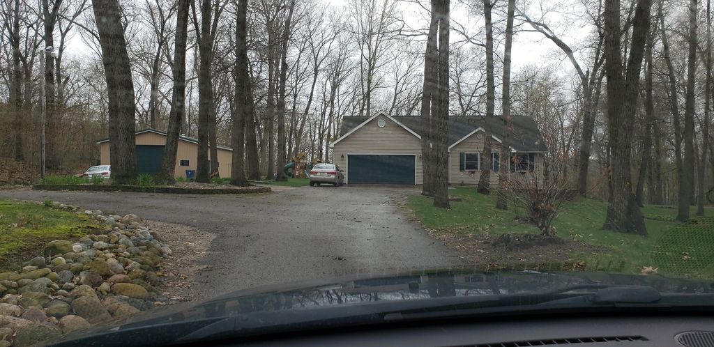 95 Lane 152 Crooked Lk, Angola, IN 46703